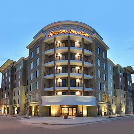 Hampton Inn & Suites Des Moines Downtown מראה חיצוני תמונה