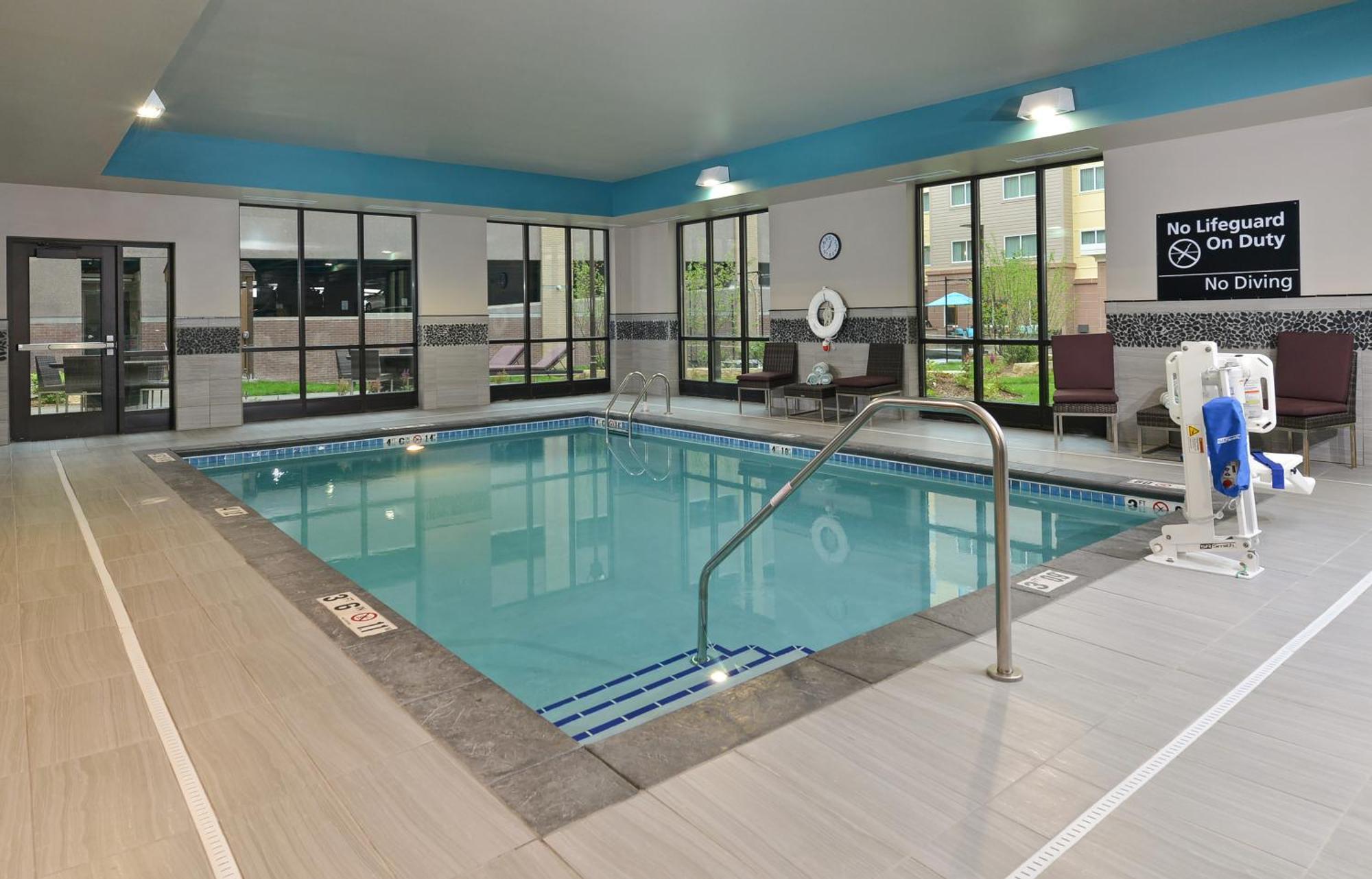 Hampton Inn & Suites Des Moines Downtown מראה חיצוני תמונה