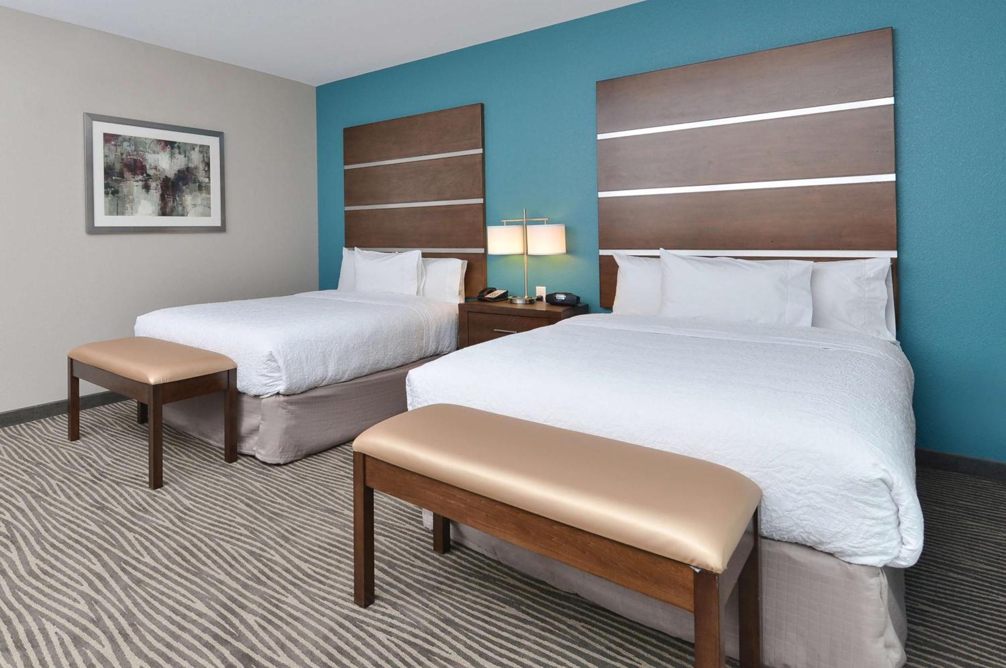 Hampton Inn & Suites Des Moines Downtown מראה חיצוני תמונה
