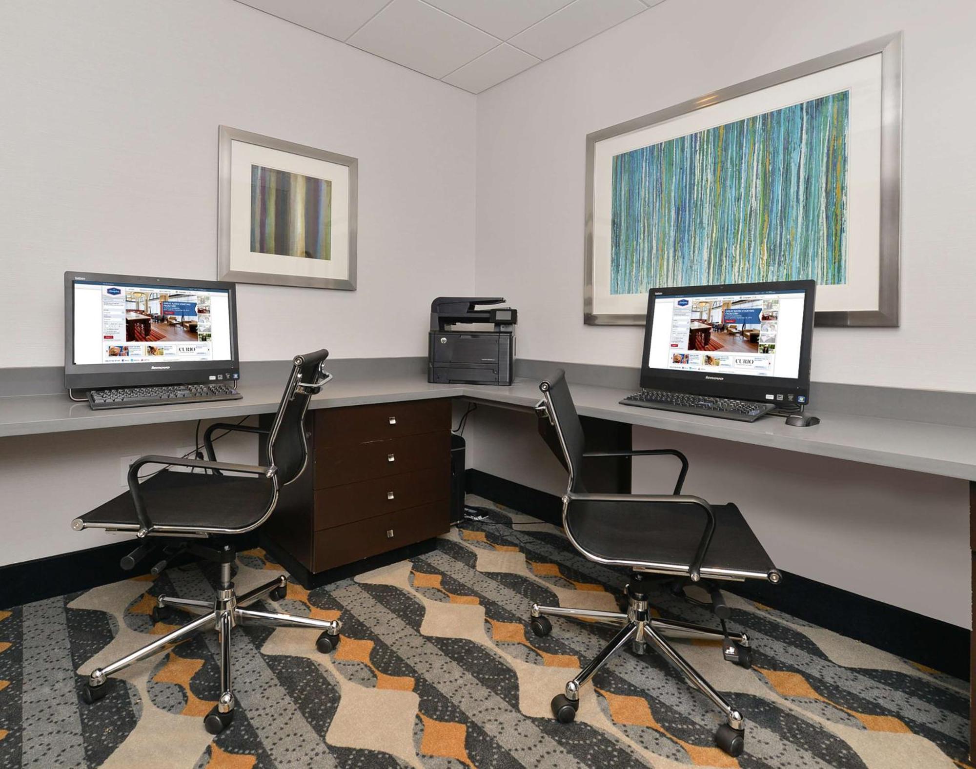 Hampton Inn & Suites Des Moines Downtown מראה חיצוני תמונה