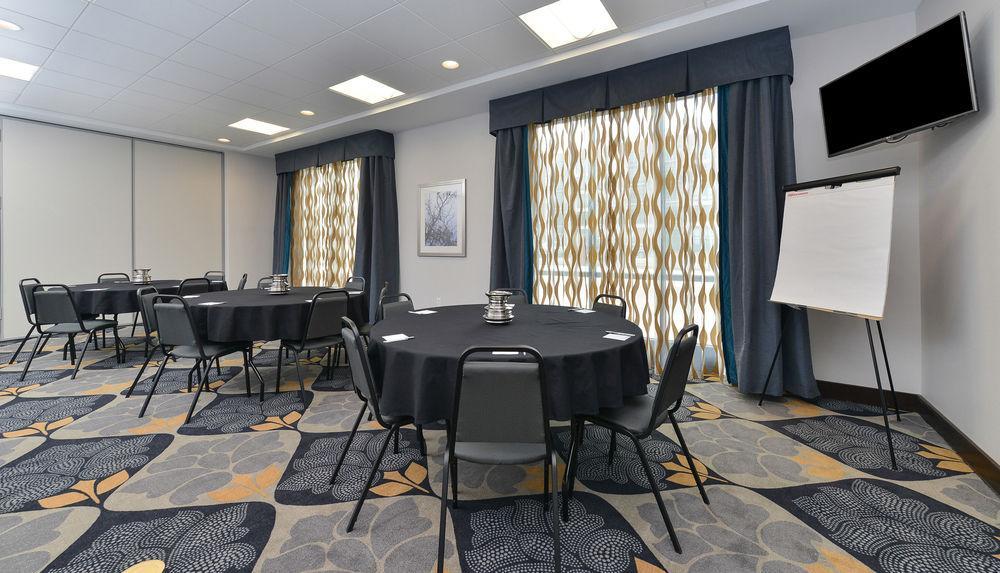 Hampton Inn & Suites Des Moines Downtown מראה חיצוני תמונה