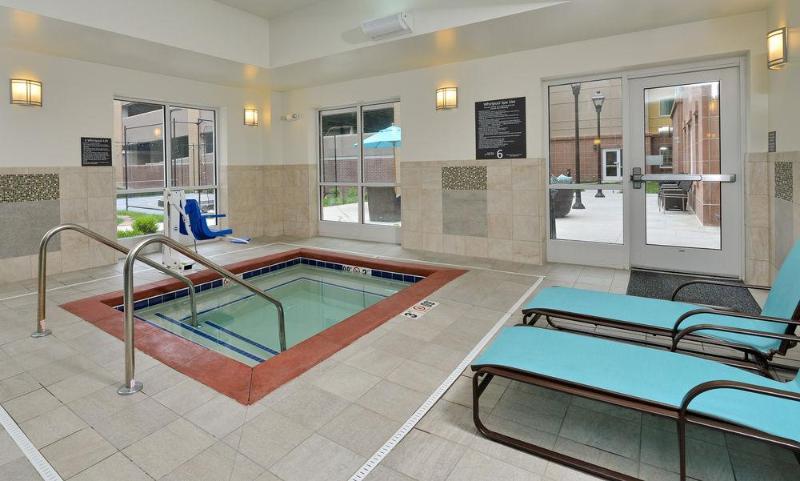 Hampton Inn & Suites Des Moines Downtown מראה חיצוני תמונה